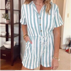 🆕 NWT- Old Navy Teal and White Striped Romper